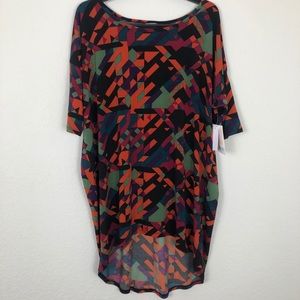 NWT LulaRoe Geometric Irma Top sz M